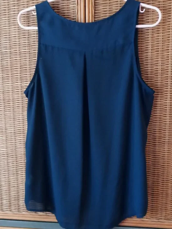Maurices Women's Sleeveless Zip-up Blouse Semi-Sheer Classic Indigo Blue NWOT - Picture 4 of 14